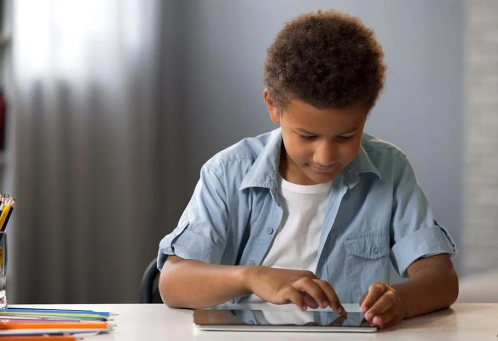 child learning from app