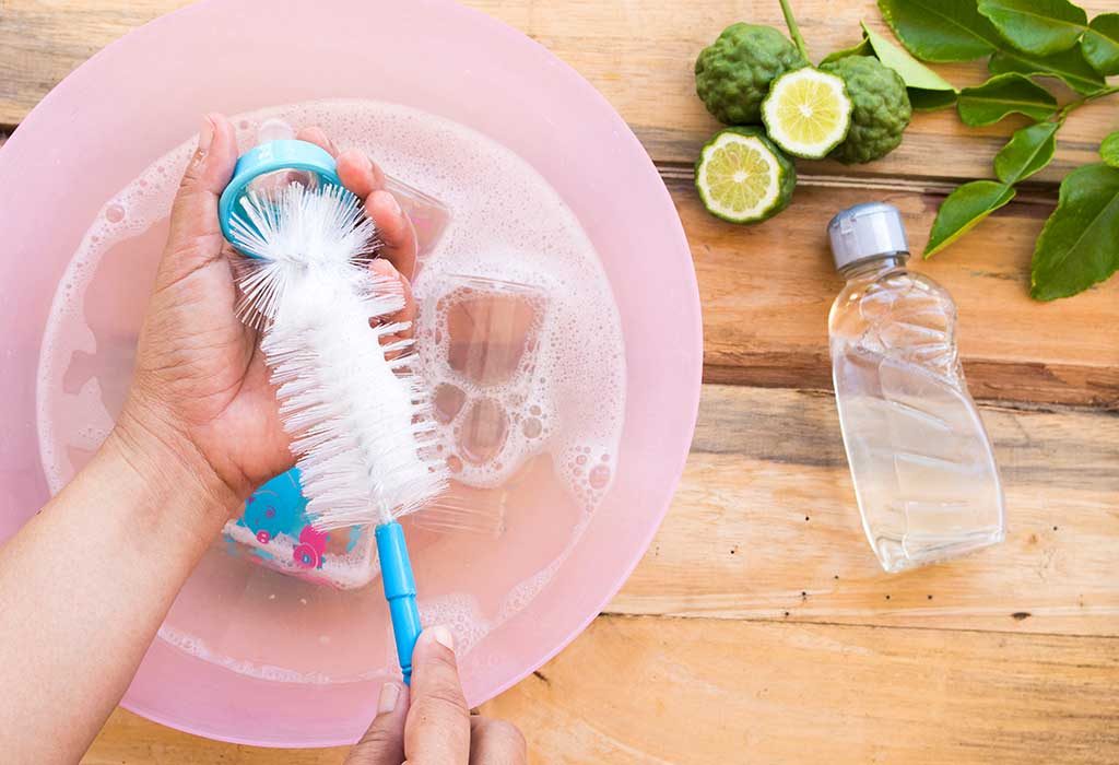 Babyhug Rotating Bottle Cleaning Brush – A Must-Try!