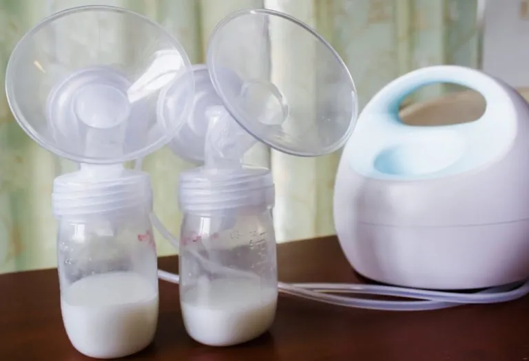 Choosing the Right Size Breast Pump Flange