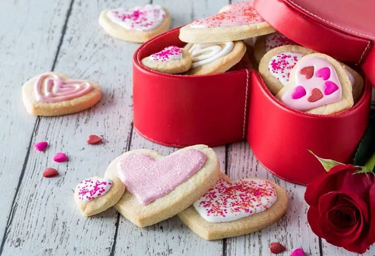 11 Easy Valentine’s Day Treats For School