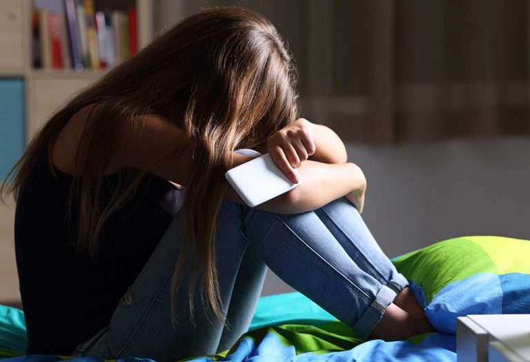 How to Help Kids Cope with Cyberbullying