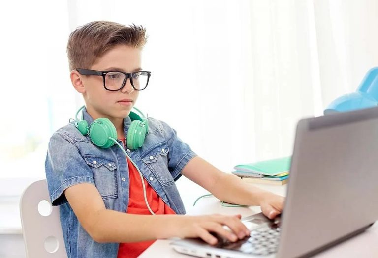Is Roblox Safe for Kids - Here's What Parents Need to Know