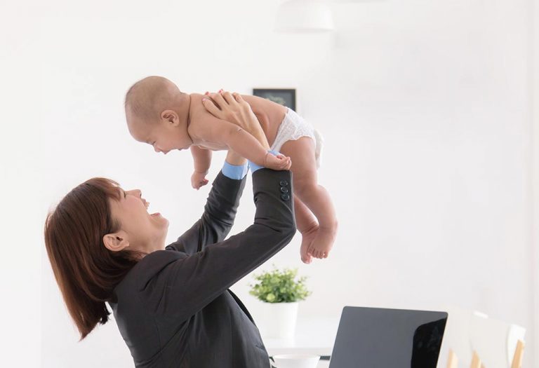 Tips for Working Mothers on How to Take Care of the Baby