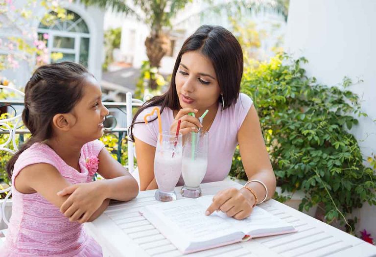 Effective Ways of Communicating With a Child and Its Benefits