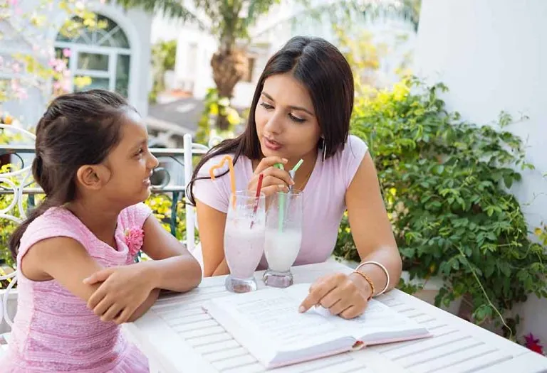 Effective Ways of Communicating With a Child and Its Benefits