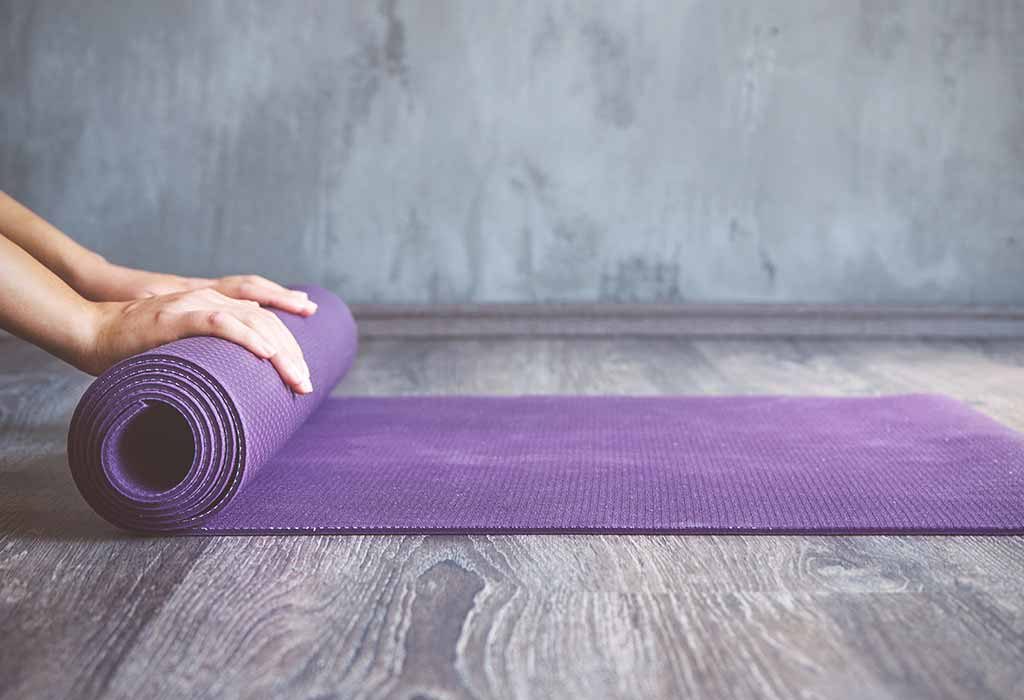 A yoga mat as a Valentine’s Day Gift for Moms