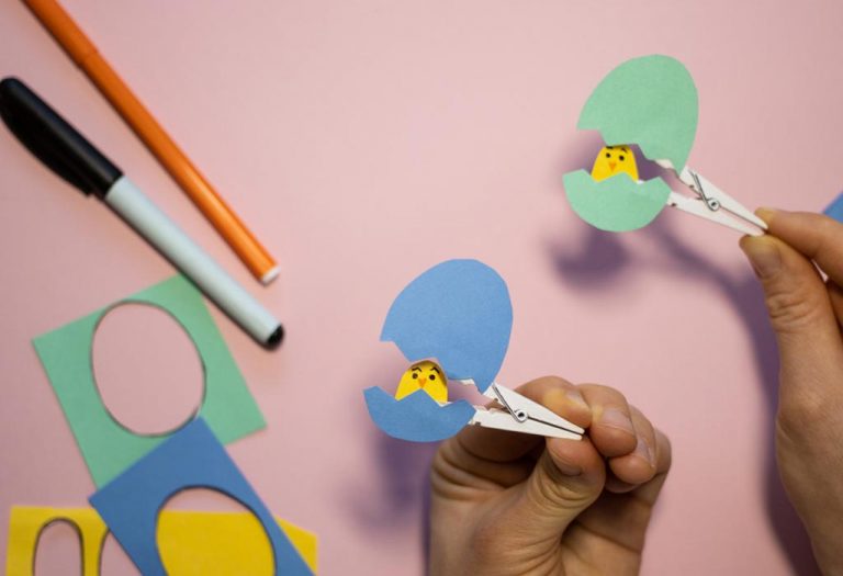 12 Cute Clothespin Crafts Your Kids Will Love to Make