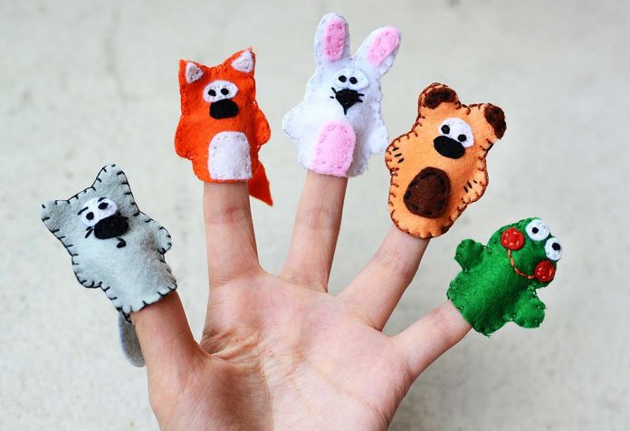 12 Simple & Easy Felt Crafts Ideas For Children