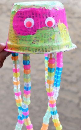 10 Easy DIY Jellyfish Crafts Ideas for Children