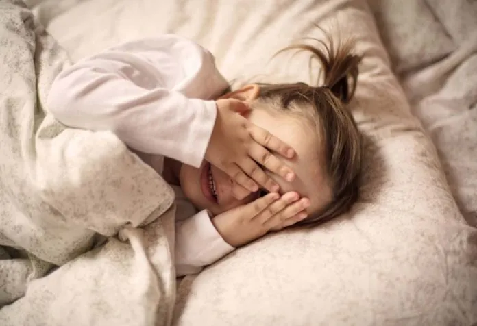 Autismus und Schlafprobleme bei einem Kind 