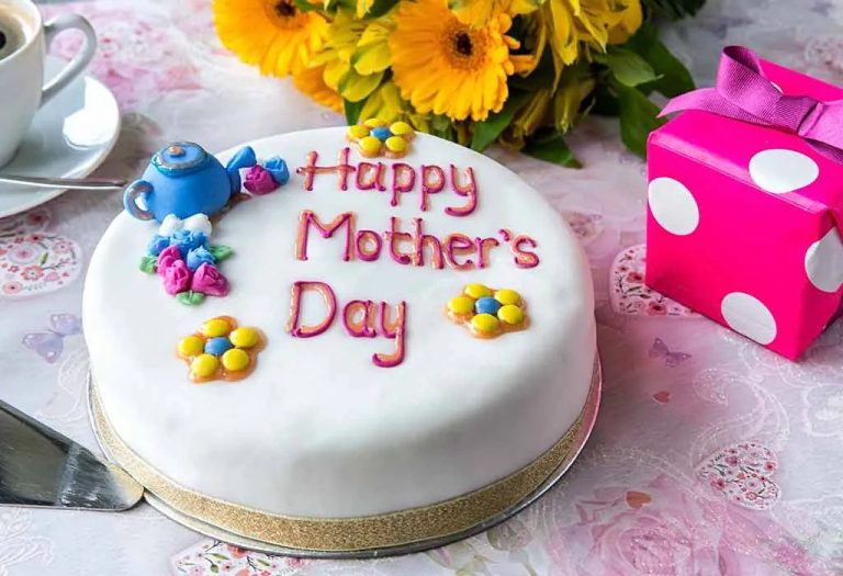 15 Mother's Day Cake Ideas for Your Sweet Mom