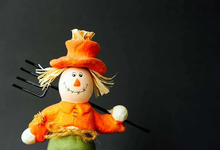 14 Easy Scarecrow Craft Ideas for Toddlers, Preschoolers, & Kids