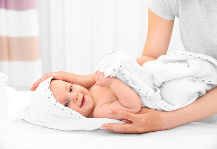 शिशु की स्वच्छता के लिए 7 आवश्यक चीजें