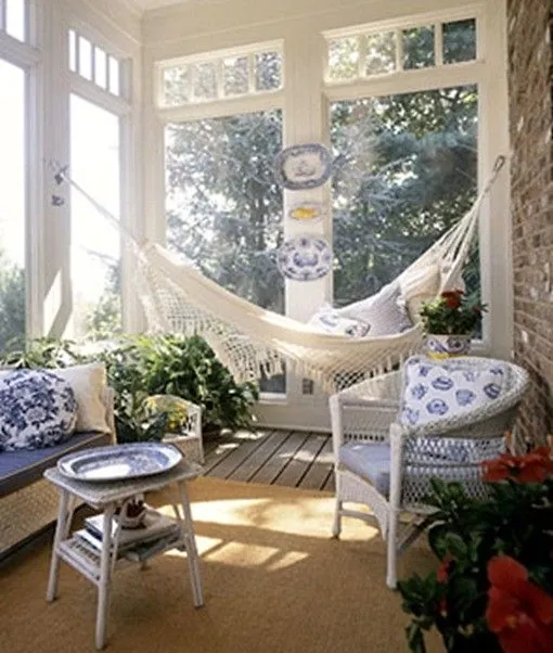 Hammock Included Screened in Porch