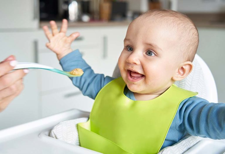 What, When and How to Begin Solid Foods for Toddlers