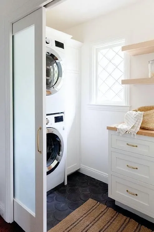 Smart Move with Pocket Doors