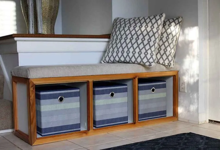 DIY Storage Bench For Your Home Which Is Both Functional And Beautiful