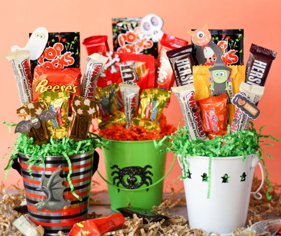 20 Best Spooky Basket Ideas for Halloween