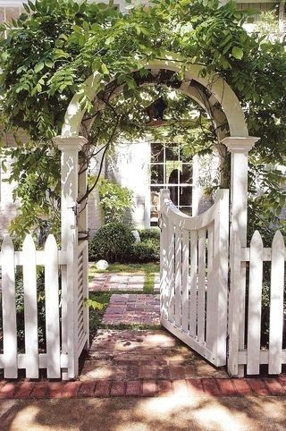 Front Yard Fencing Gates
