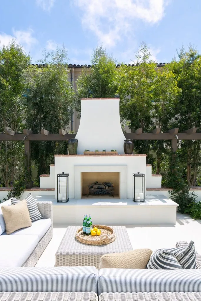 Al-Fresco Dining Spaces