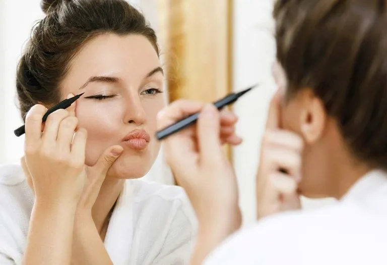 20 Eyeliner Styles You Can Try for Bold and Beautiful Eyes