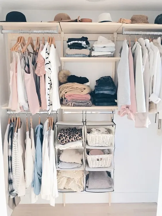 36 Walk-In Closet Ideas to Optimize Your Storage Space