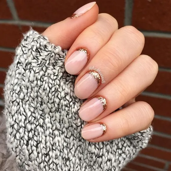 15 Best Glitter Nail Design Ideas To Glam Up Your Next Look