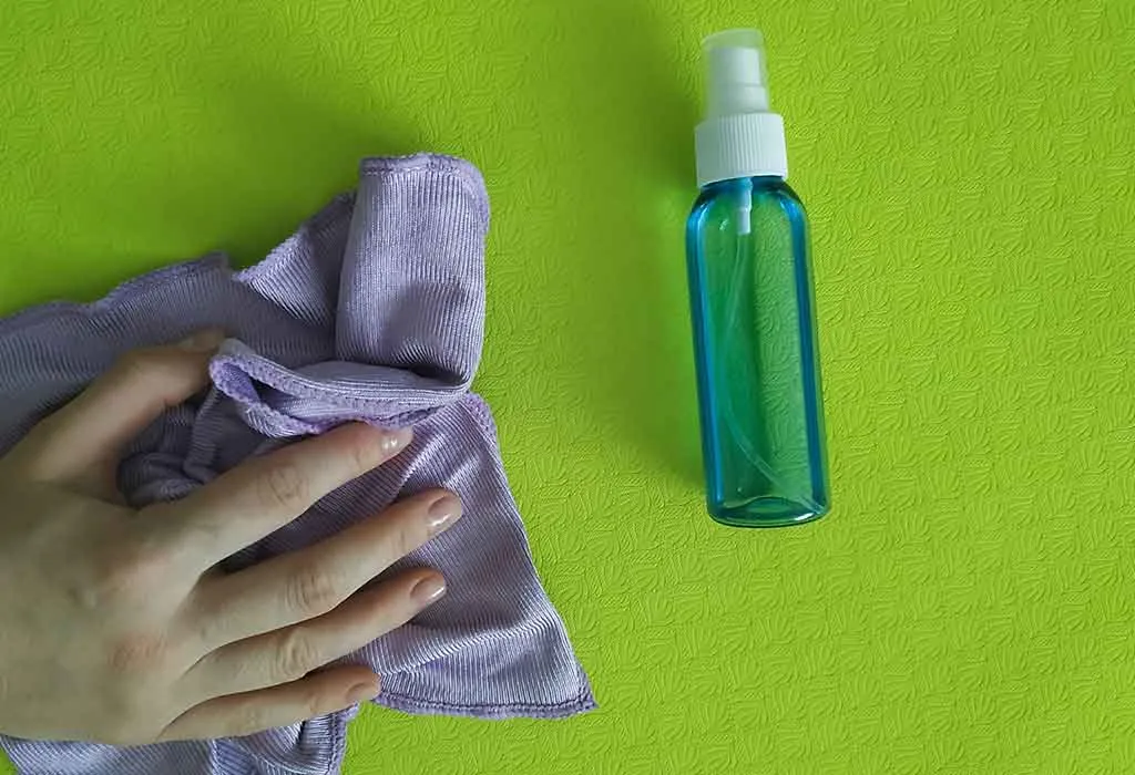 How to Clean a Yoga Mat the Easy Way