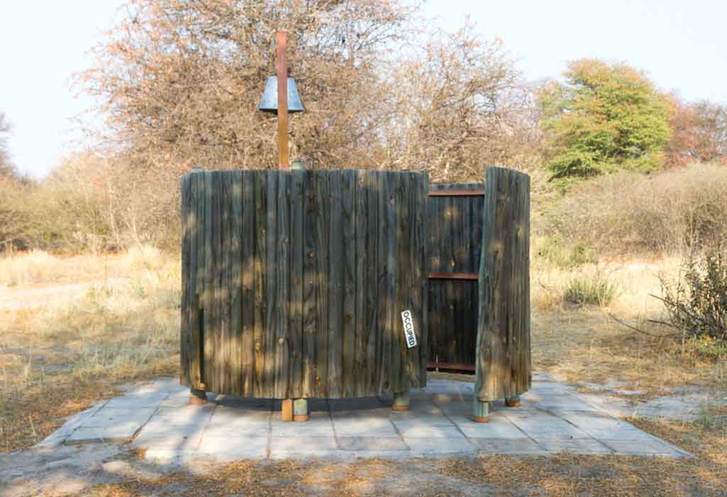 Camp-like Effect Outdoor Showers