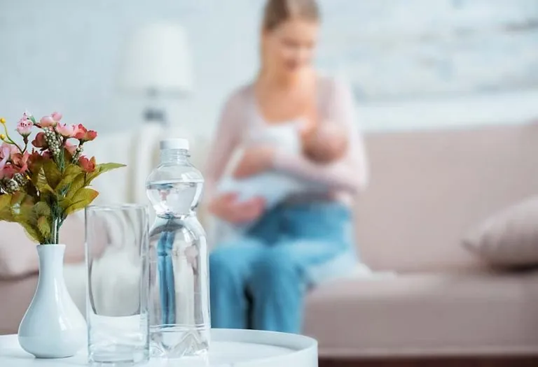 New Moms, Stay Well Hydrated for Better Health!