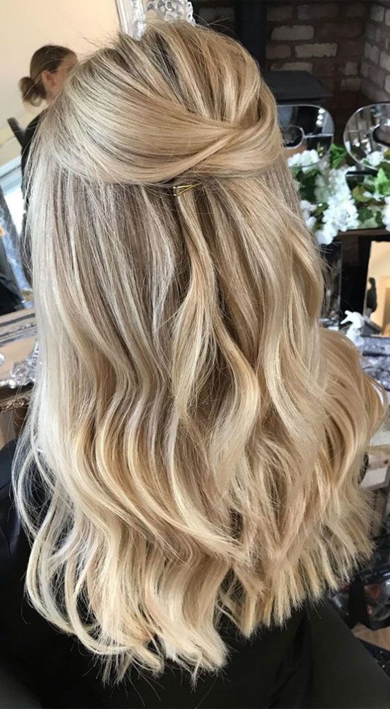12 Easy Wedding Guests Hairstyles You Can Do Yourself 12 Easy Wedding Guests Hairstyles You Can Do Yourself