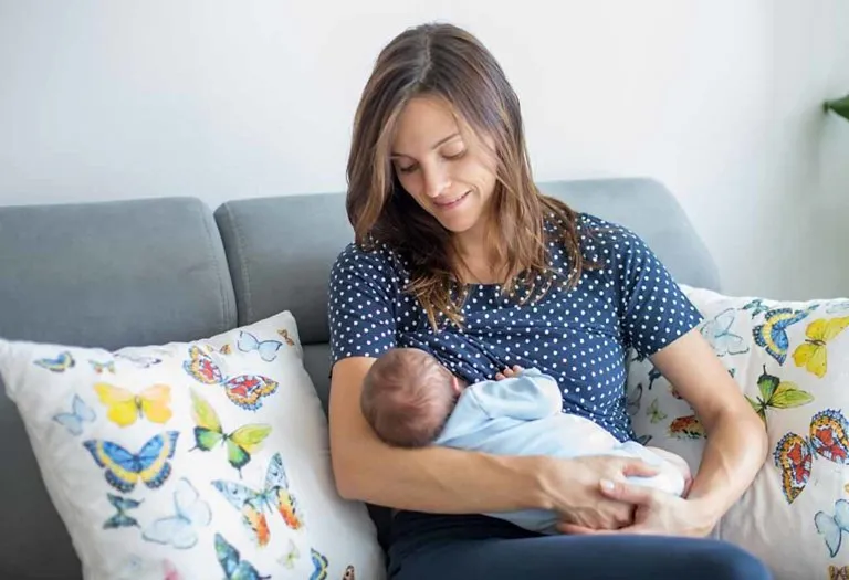 What You Should Know About Exclusive and Extended Breastfeeding