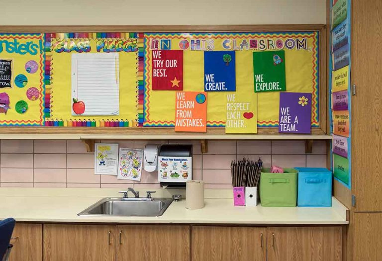 25 Creative Back-to-school Bulletin Boards