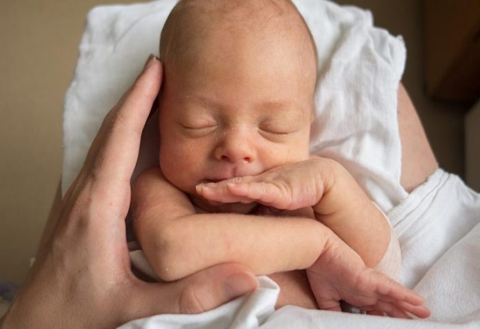 Premature Baby Ki Neend