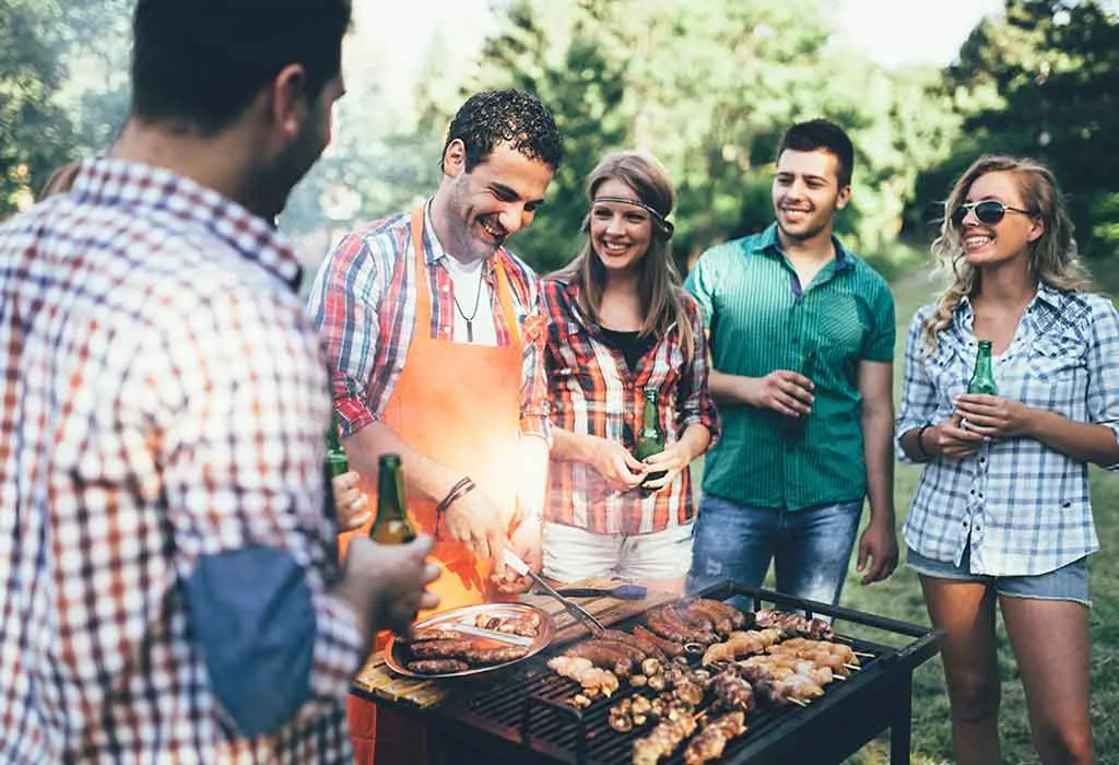CHARCOAL GRILL