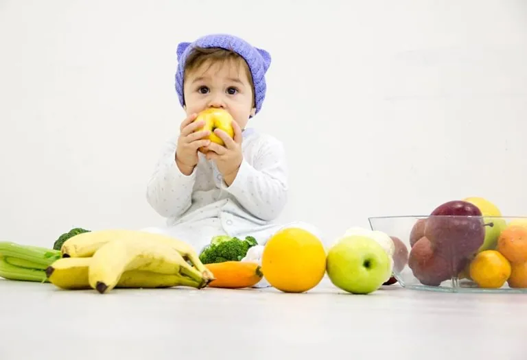 Simple Yet Effective Ways to Make Toddlers Eat Healthy and Nutritious Foods