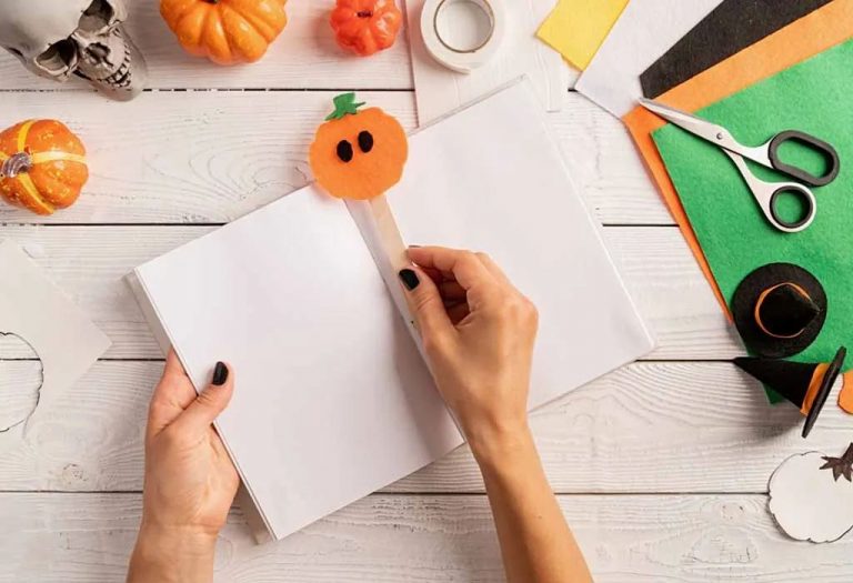 20 Easy DIY Bookmark Ideas for Kids