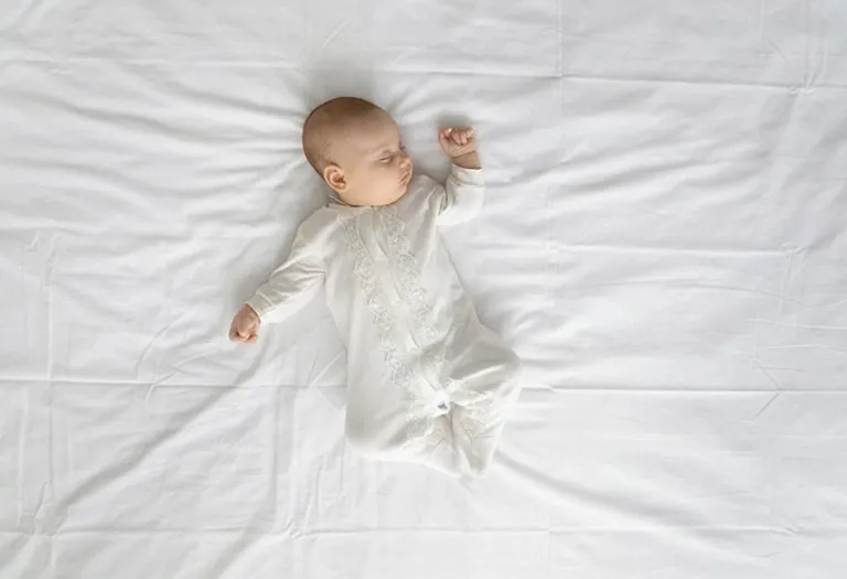 New Born Routine in the First Month of Time and Care