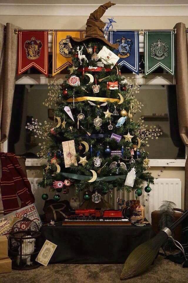 Hogwarts-Special Christmas Tree