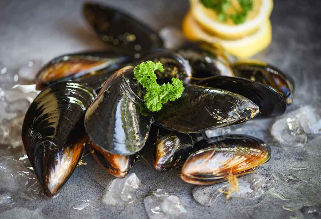 Ways to Safely Cook Mussels During Pregnancy
