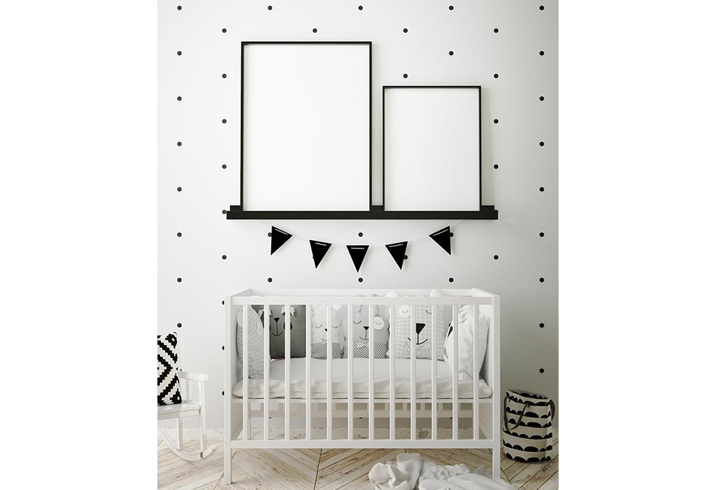 Vintage Chic Style With a Black and White Color Scheme