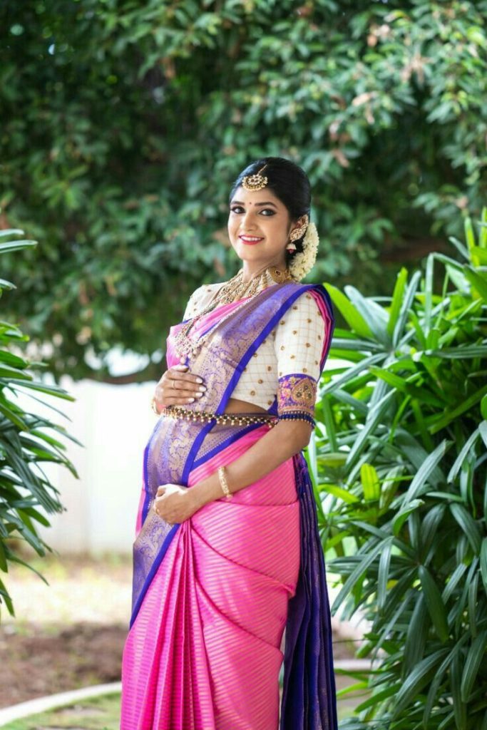 pregnant woman in saree