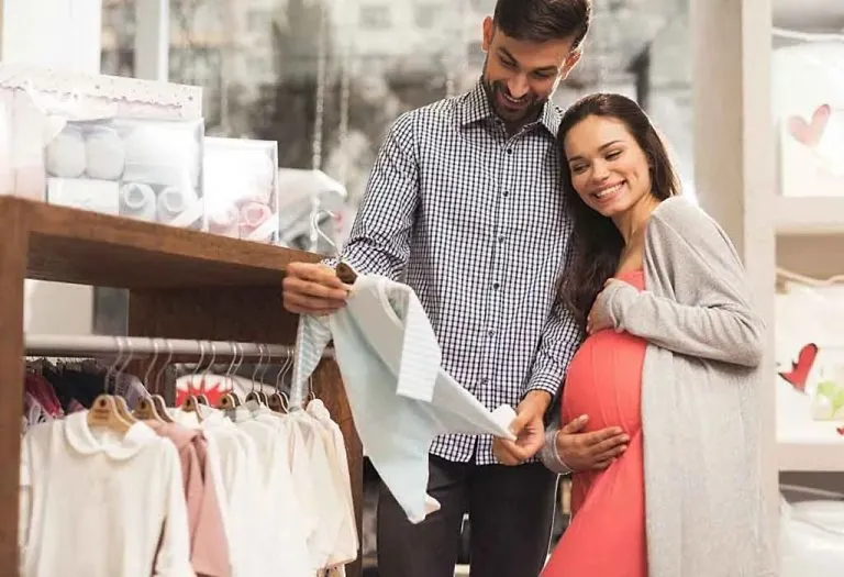 When to Start Buying Baby Stuff - The Right Timeline to Know