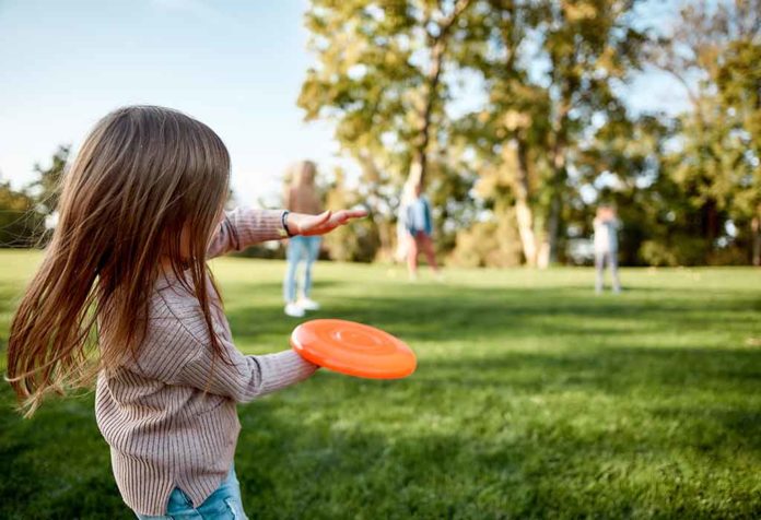10 Exciting Frisbee Games for Kids