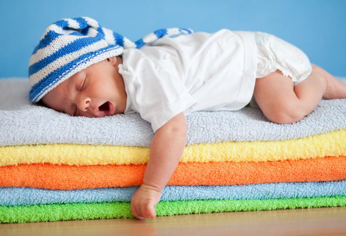 बाळांसाठी झोपेची दिनचर्या