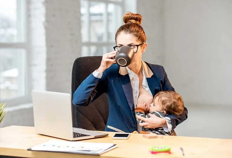 Drinking Kombucha While Breastfeeding - Is It Safe?