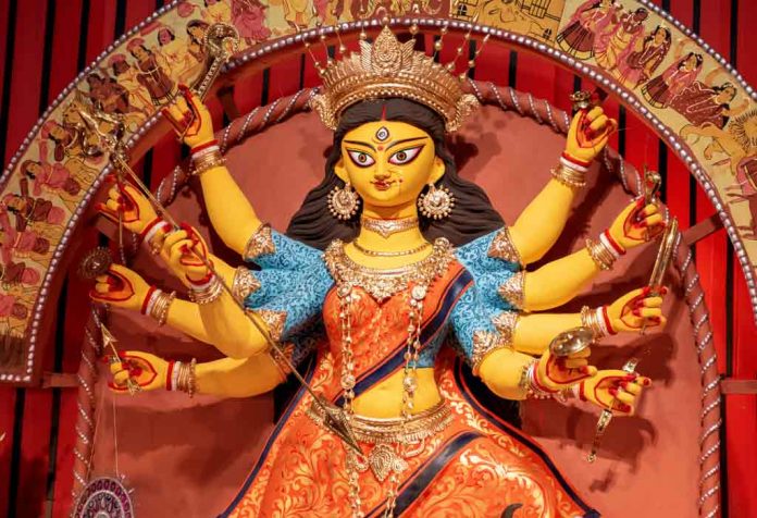 70 Best Navratri Wishes, Messages, Quotes & Status for Your Loved Ones