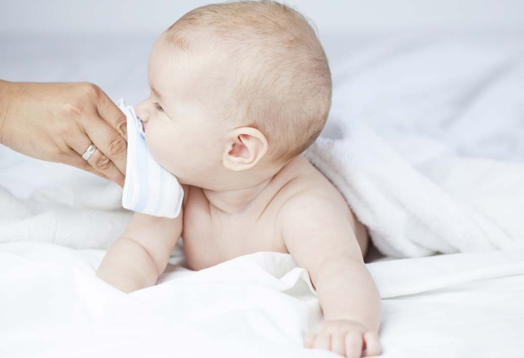 बाळांचे आणि लहान मुलांचे नाक वाहत असल्यास त्यावर नैसर्गिक उपाय
