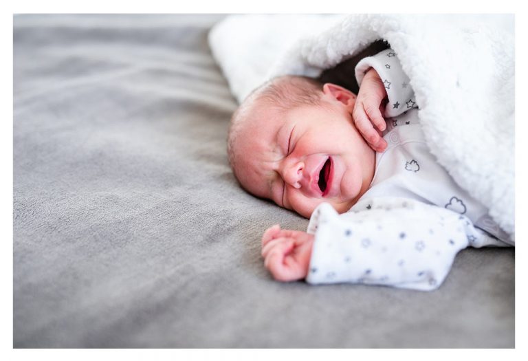 8 Month Old Sleep Regression – Signs, Causes and Ways To Deal With It