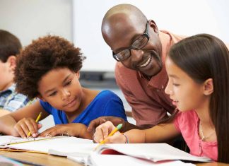 शिक्षक दिवस 2025 पर कविता Teachers Day Poems in Hindi